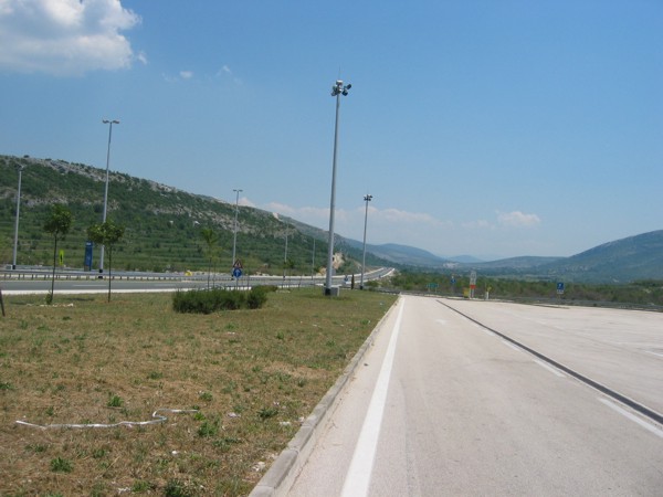 Leere Autobahnen, freie Fahrt in Kroatien, 2012 © Heinz Ramacher Leere Autobahnen in Kroatien